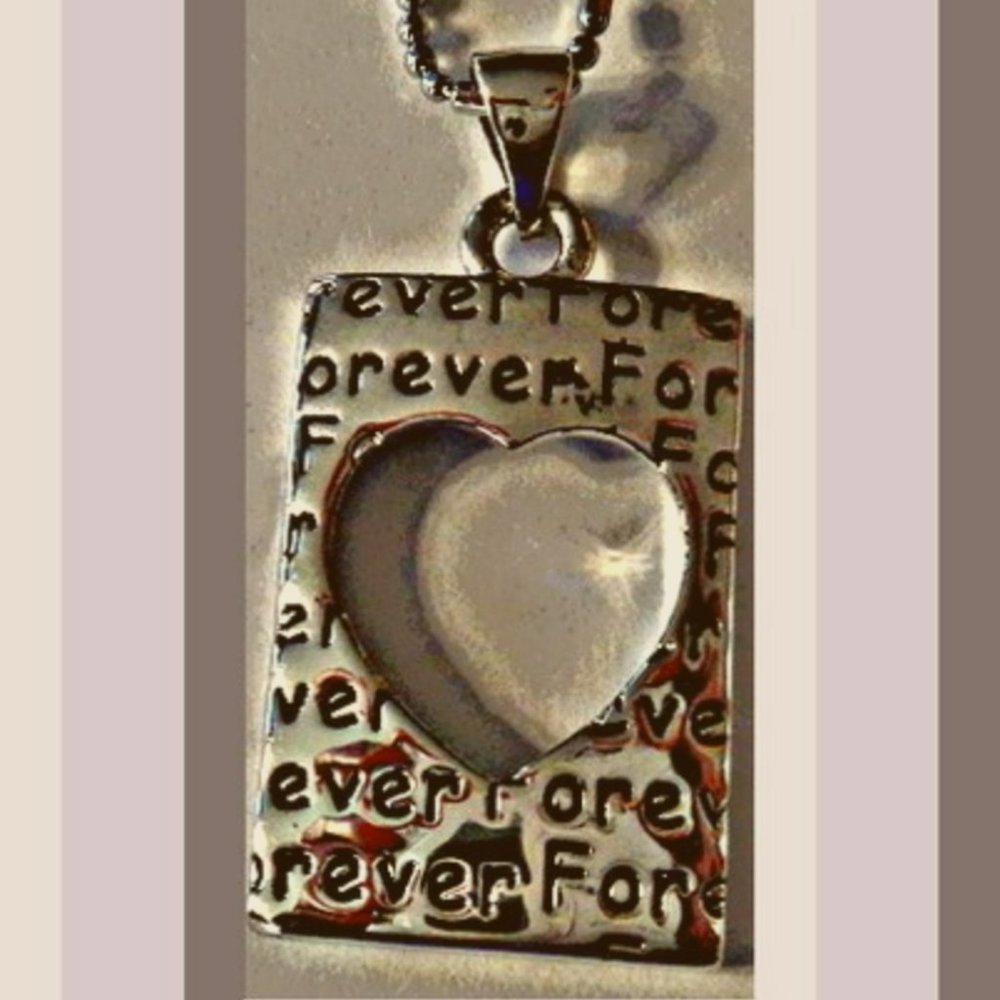 18KRP Forever Heart Design Necklace
